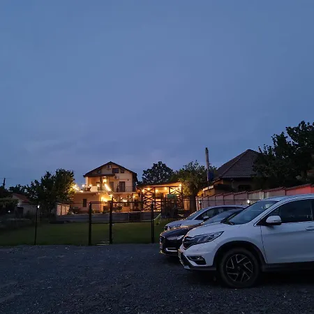 Pensiunea Lotus Maison d'hôtes 3*