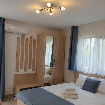 Pensiunea Lotus Maison d'hôtes 3*